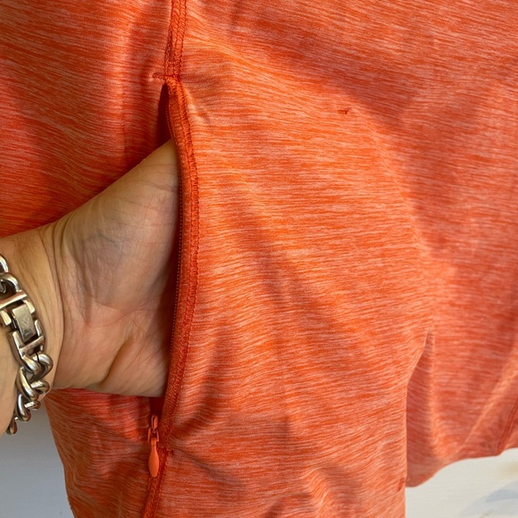 Deluth Trading Co. active tee, L.  Orange/apricot color, long tail style. - Picture 3 of 5